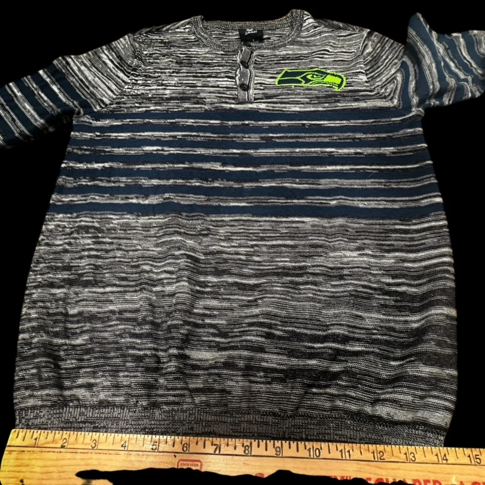 NFL Team Apparel Seattle Seahawks Henley Long Sleeve Logo Sweater Mens Small - Picture 9 of 13